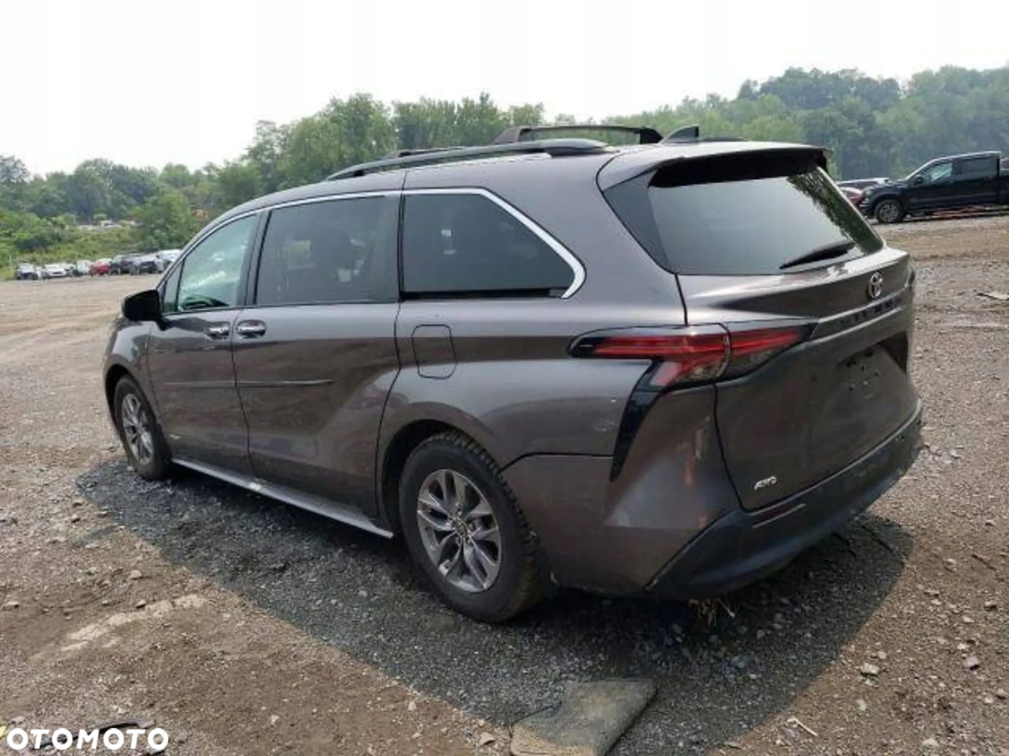 Sanki Tylne Belka Tylnego Zawieszenia Toyota Sienna 2021 - 5