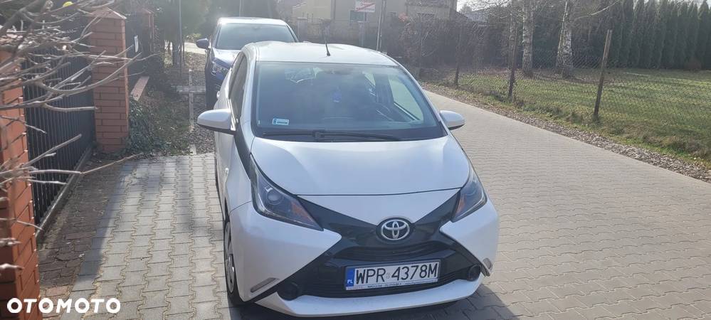 Toyota Aygo 1.0 VVT-i Sprint EU6 - 1