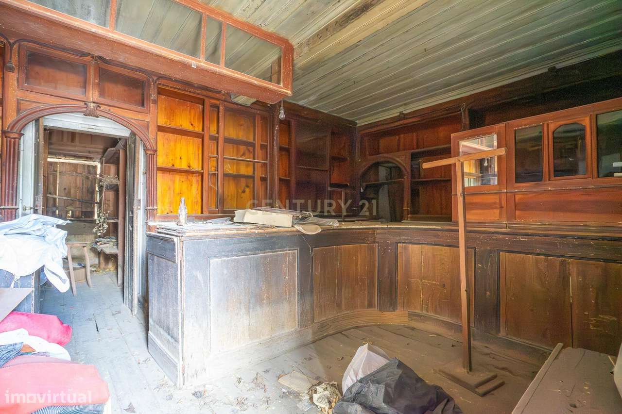 Moradia T6 antiga, para recuperar - Grande imagem: 4/40