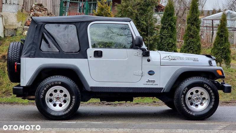 Jeep Wrangler - 6