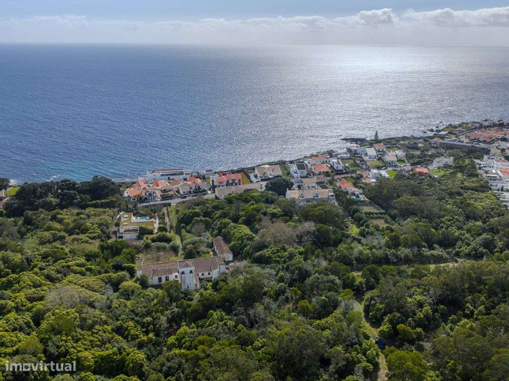 Moradia T4+1 com Dupla Cozinha e Vista Mar - Potencial de Investime...-8