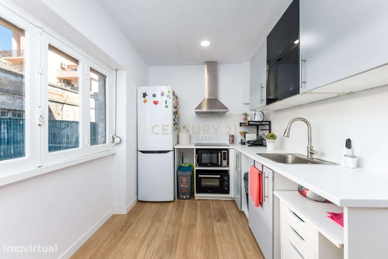 Apartamento T1 em Santo António da Caparica-12