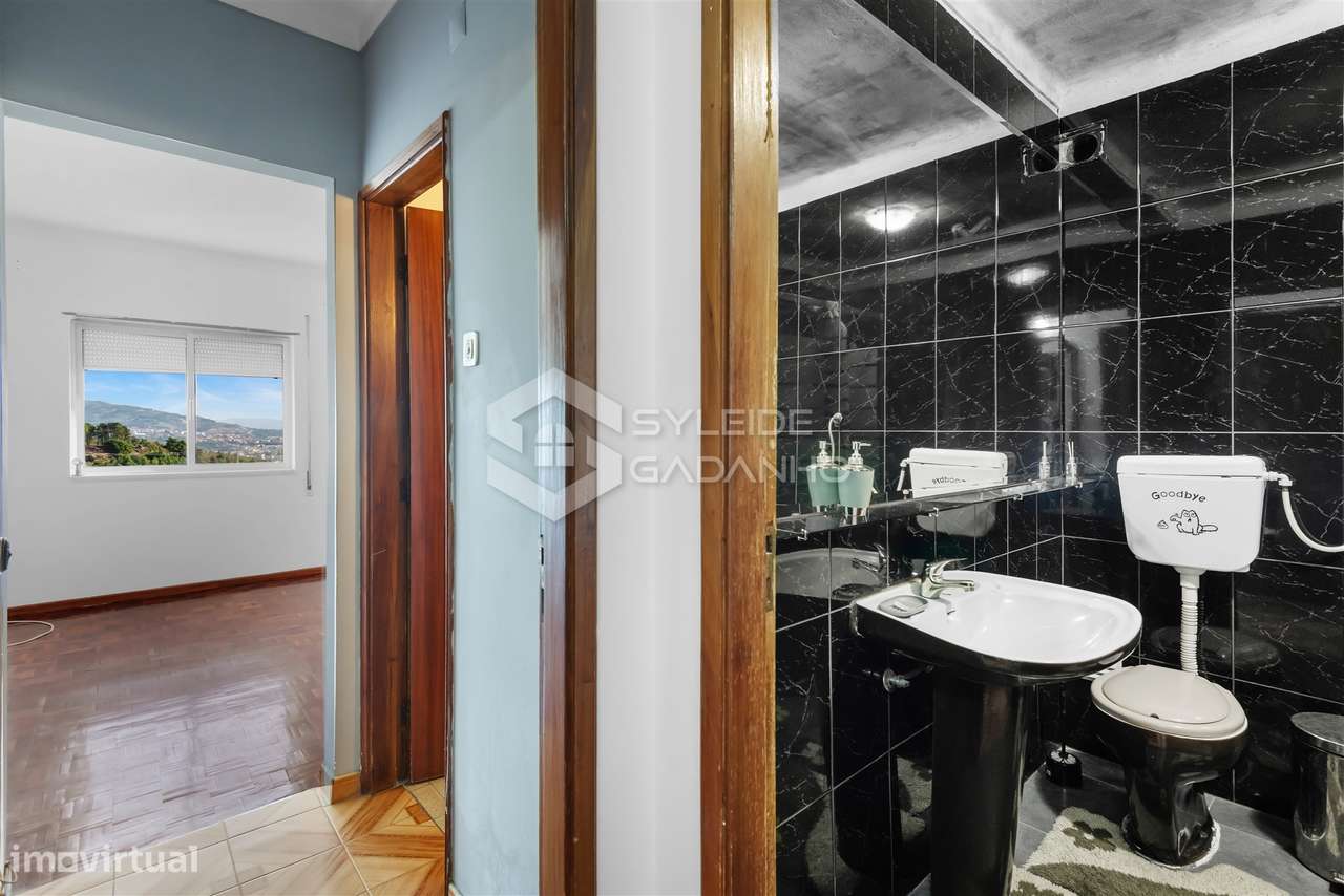 Apartamento T4 para VENDA na Calçada das Poldras, zona baixa da Covilh-20