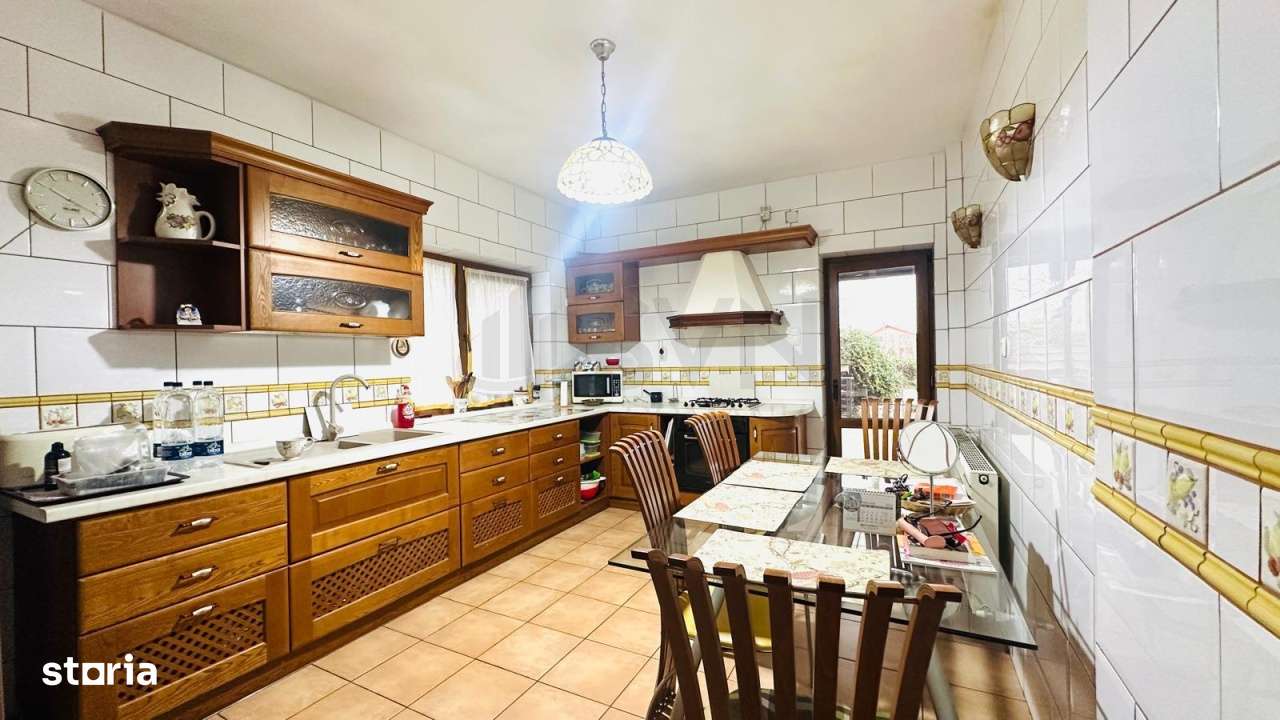 Vila de vanzare cu mansarda si teren de 1760 mp Corbeanca - Imagine principală: 5/15