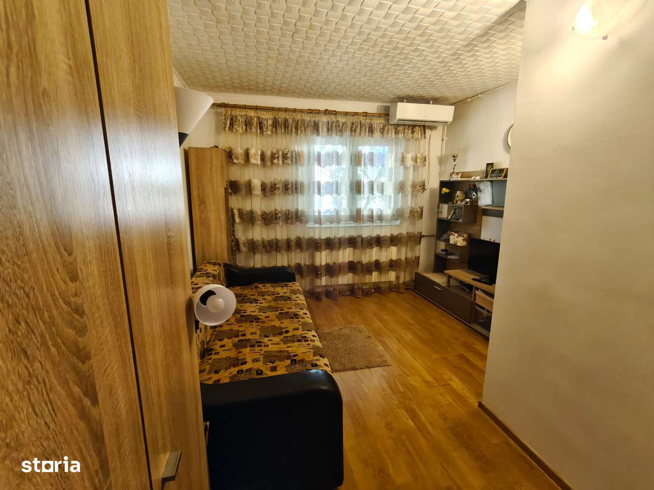 2 camere , bloc 1975, pe str. Valea Lunga-2