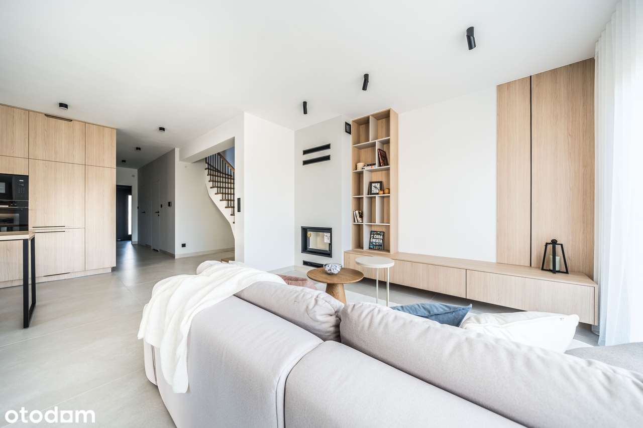 Przestronny dom 142 m² z garażem i ogrodem. Wykończony z kuchnią-12