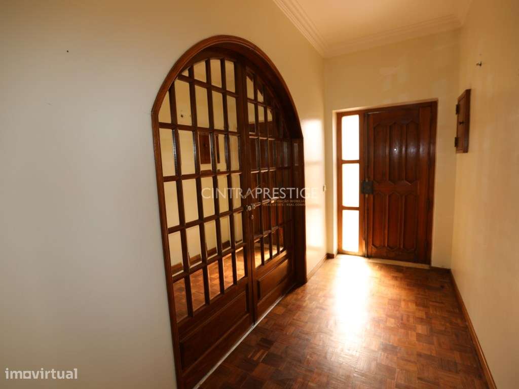 Moradia Isolada de 7 Assoalhadas em Montelavar - Sintra-7