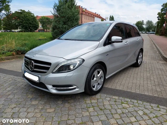 Mercedes-Benz Klasa B 180 (BlueEFFICIENCY) - 3