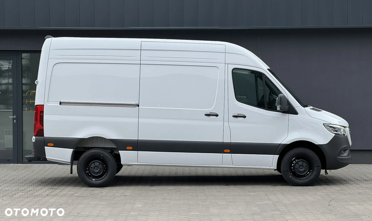 Mercedes-Benz Sprinter - 3