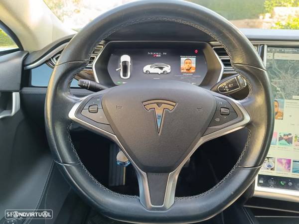 Tesla Model S P85D - 8