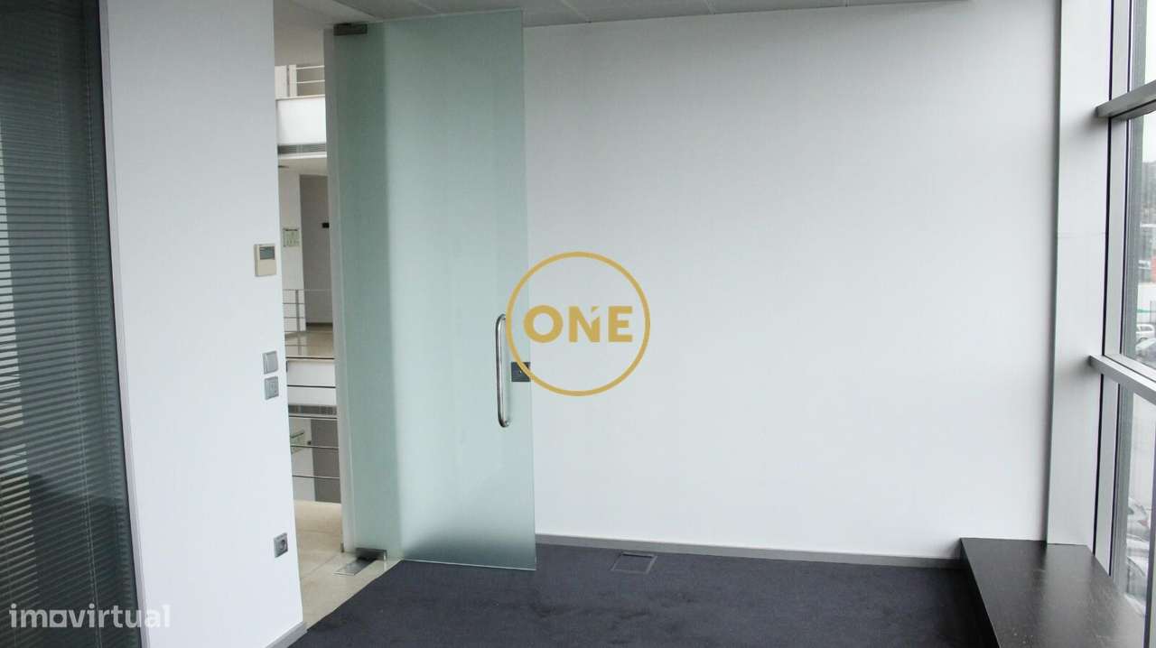 Escritório com 168m2 - Grande imagem: 3/8