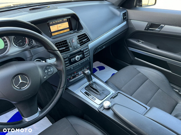 Mercedes-Benz Klasa E 250 CGI Coupe BlueEFFICIENCY Automatik Avantgarde - 16