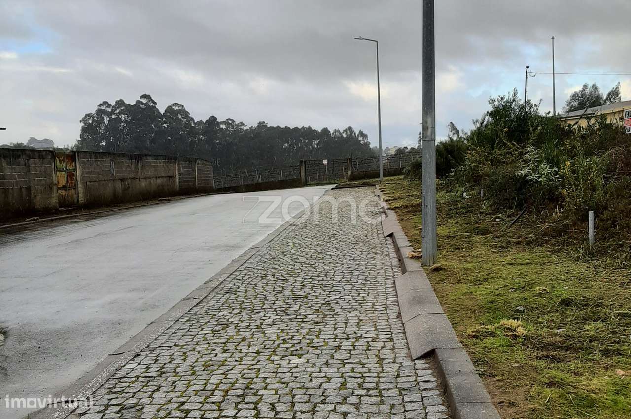 Terreno na Quinta do Areeiro em São João de Ver, Santa Maria da Fei... - Grande imagem: 2/9
