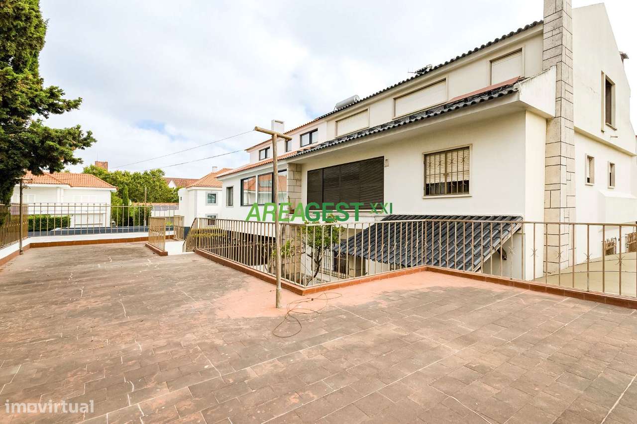 Moradia Geminada T4, para venda, em Alvalade/Lisboa-22