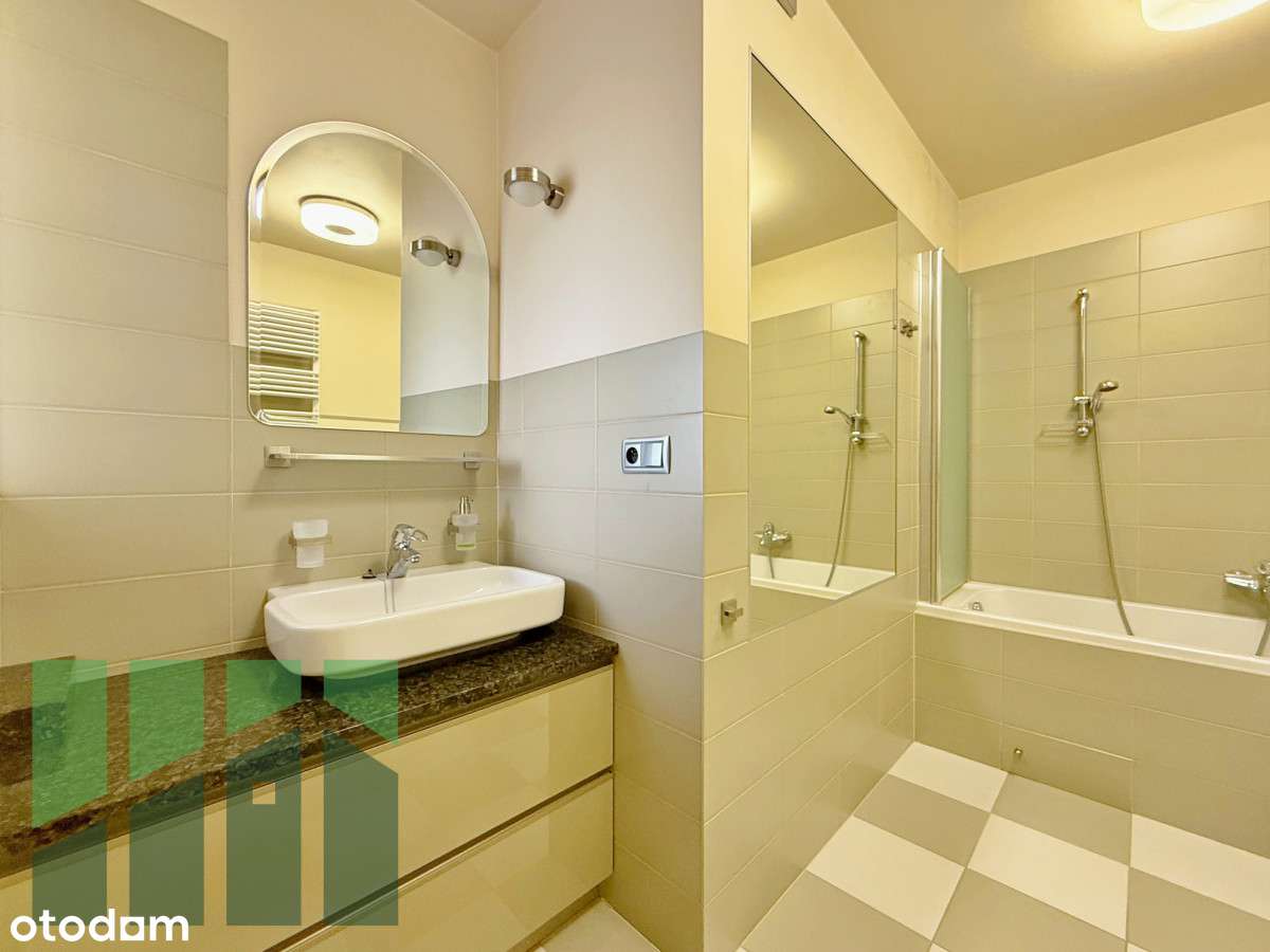 Sprzedam mieszkanie z dużym tarasem 15m2-7