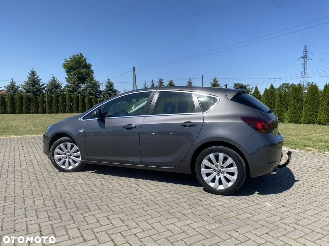 Opel Astra 1.6 Turbo Sports Tourer Automatik - 9