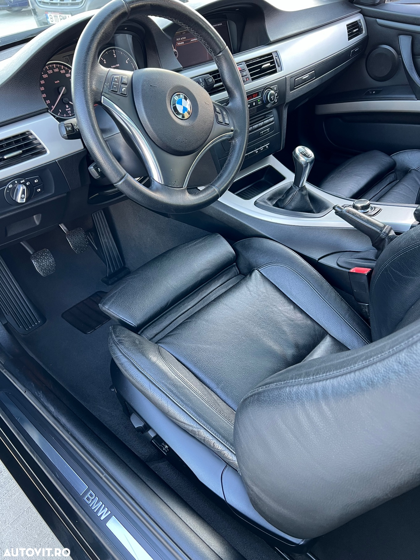 BMW Seria 3 320d xDrive Coupe - 27