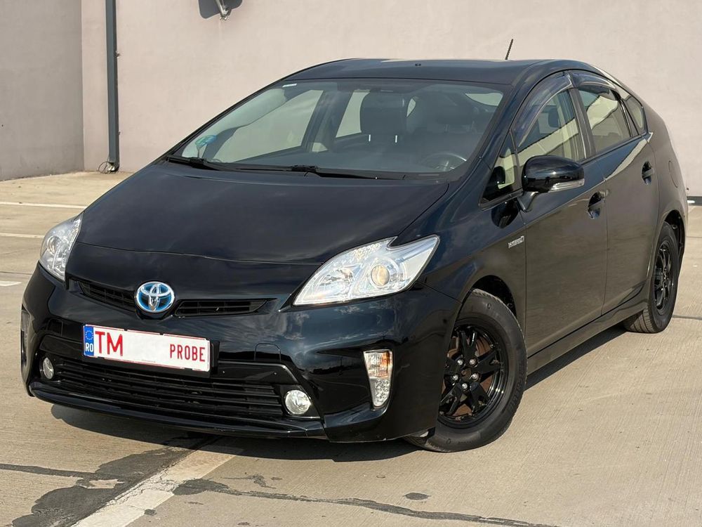 Toyota Prius (Hybrid) Executive 2014