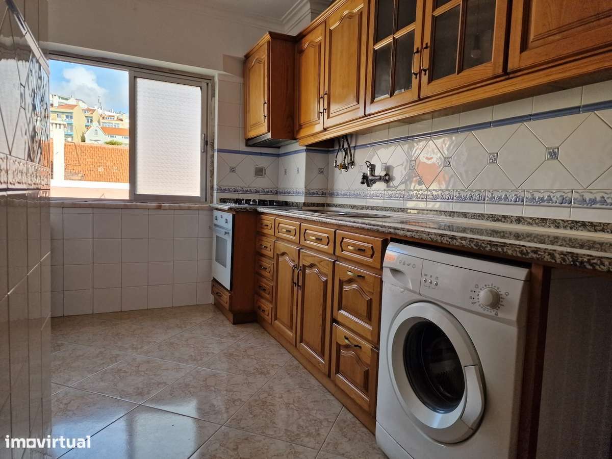 Apartamento T4 à Venda no Dafundo com Vista Deslumbrante para o Rio-5