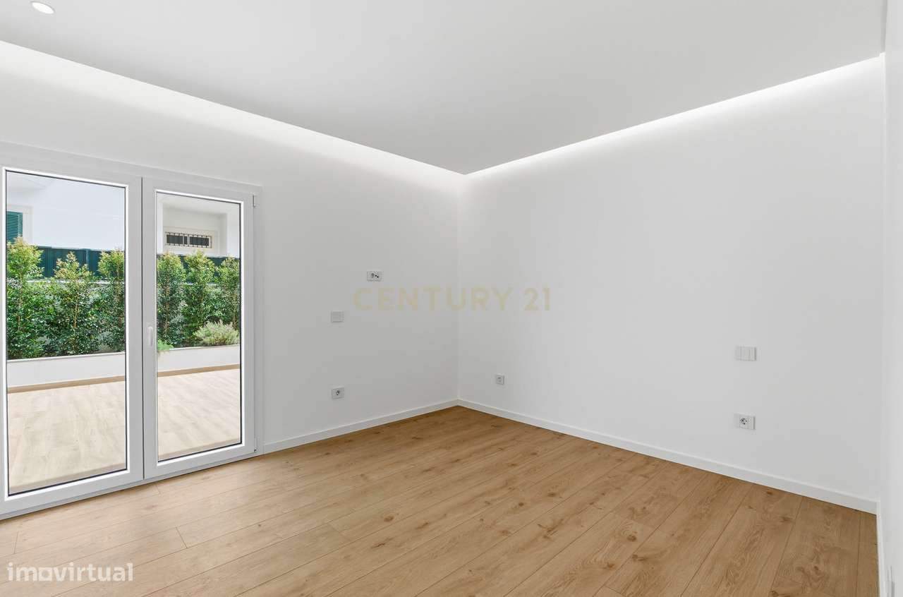 Apartamento T3 Novo com Terraço de 61m² | Parede (2 min da praia)-25