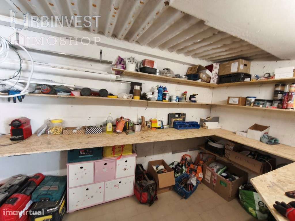 Loja Comercial Totalmente Remodelada no Centro de Quarteira, Algarve-24