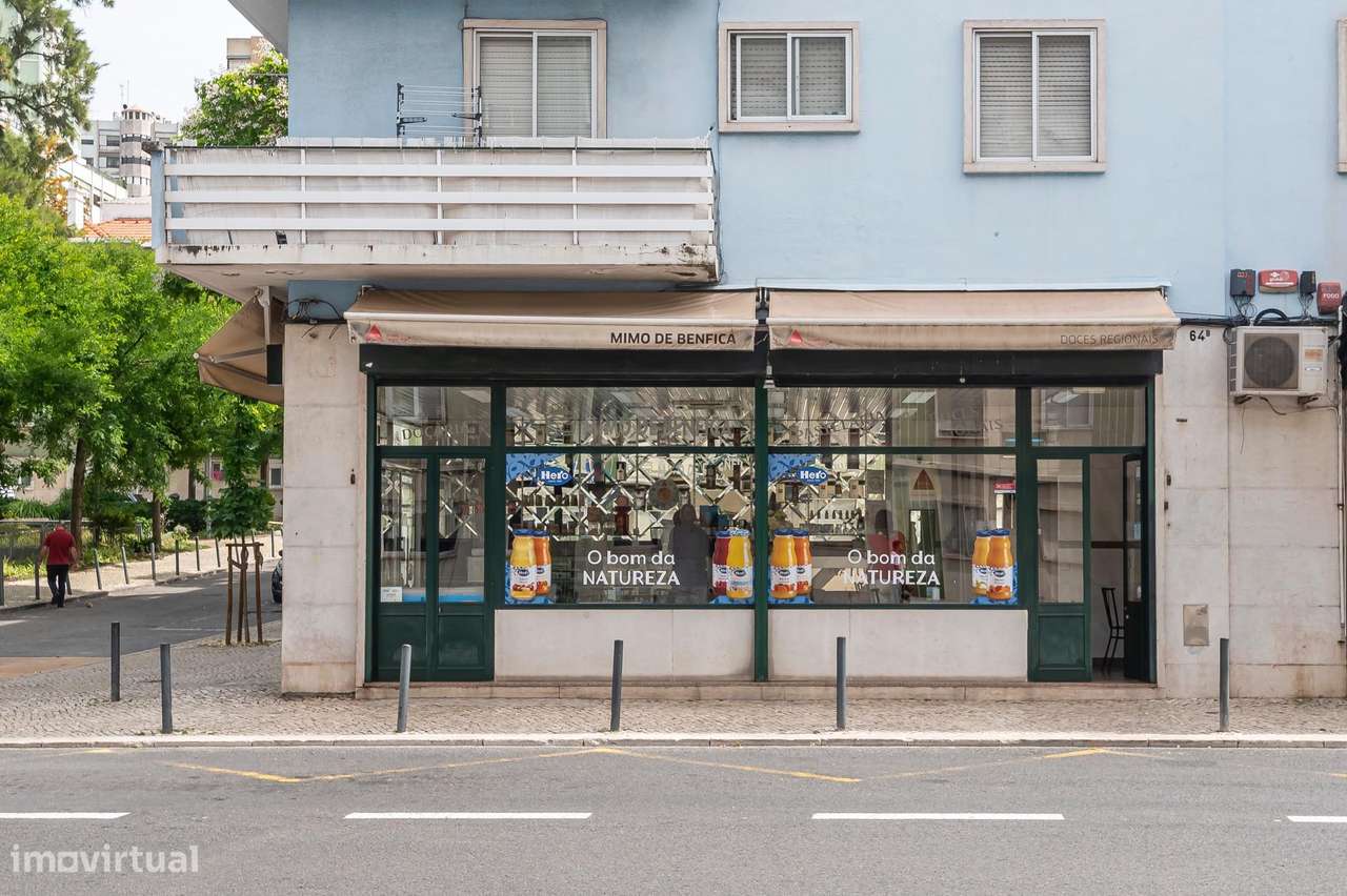 TRESPASSE de Cafeteria | 40m2 | 2 Montras | Estrada de Benfica-15
