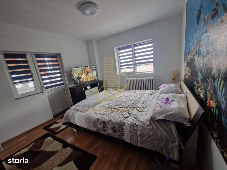 Apartament de 3 camere, decomandat, 67 mp., zona Han.-5