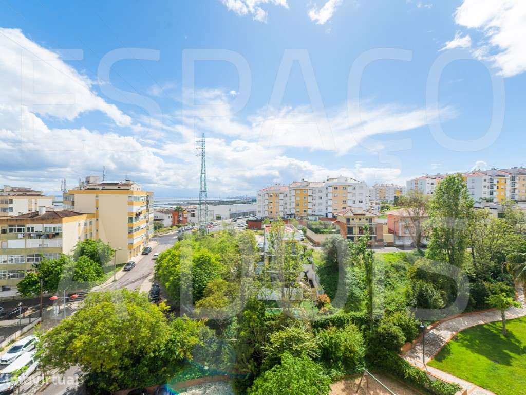 DESLUMBRANTE! Condomínio Privado com porteiro residente, vigilância...-21