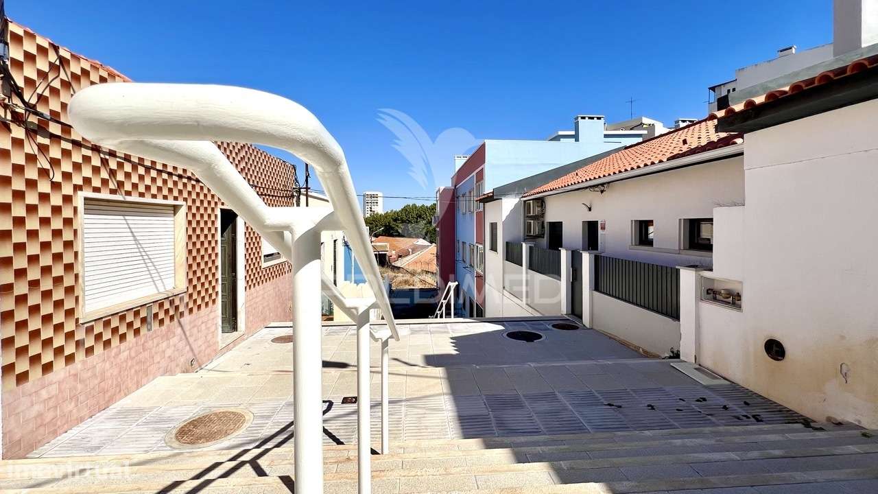 Moradia T2 com Sótão em Setúbal - Grande imagem: 4/26