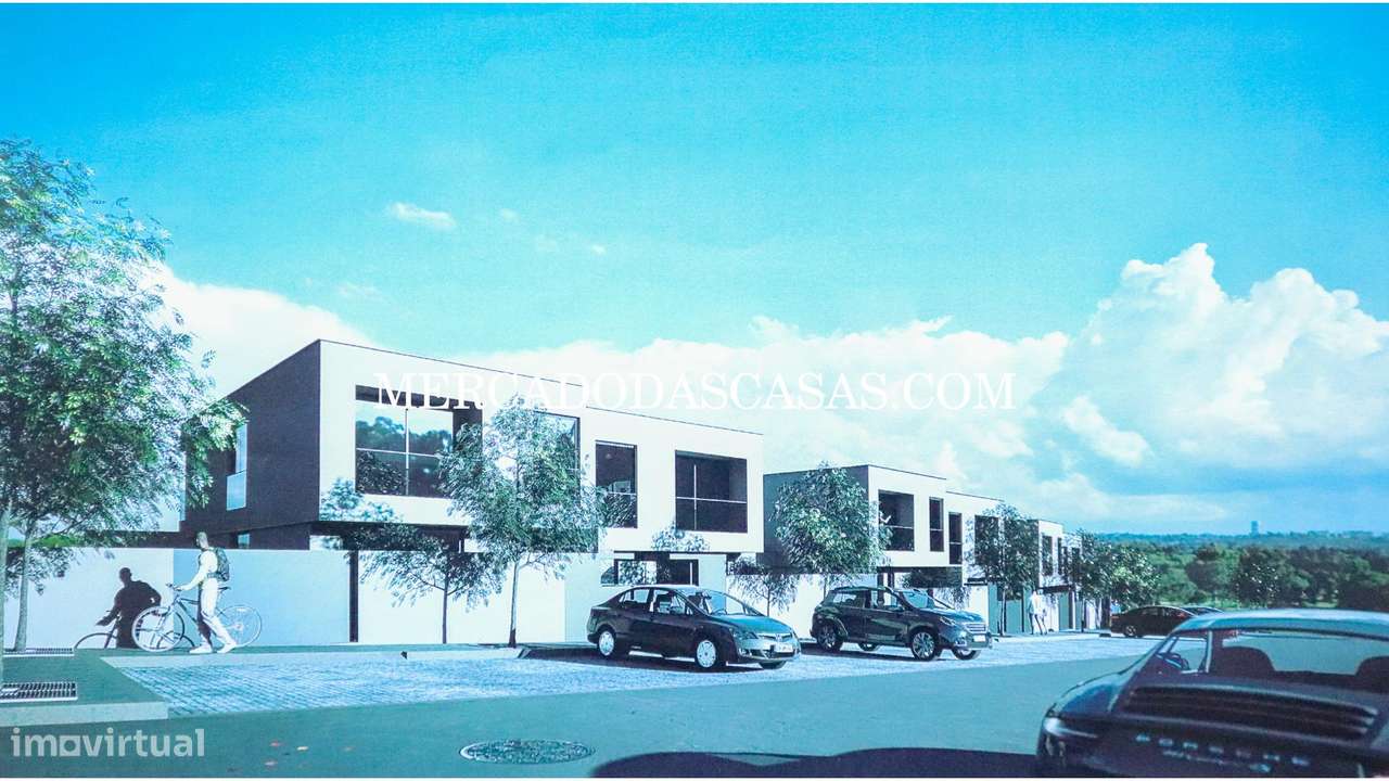 Moradia Geminada T3 em Paços de Brandão-5