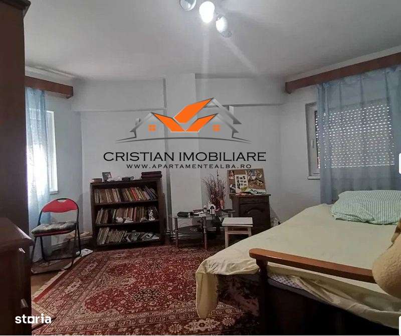 Apartament 3 camere decomandat, etaj 1, mobilat, utilat, zona Centru! - Imagine principală: 3/5