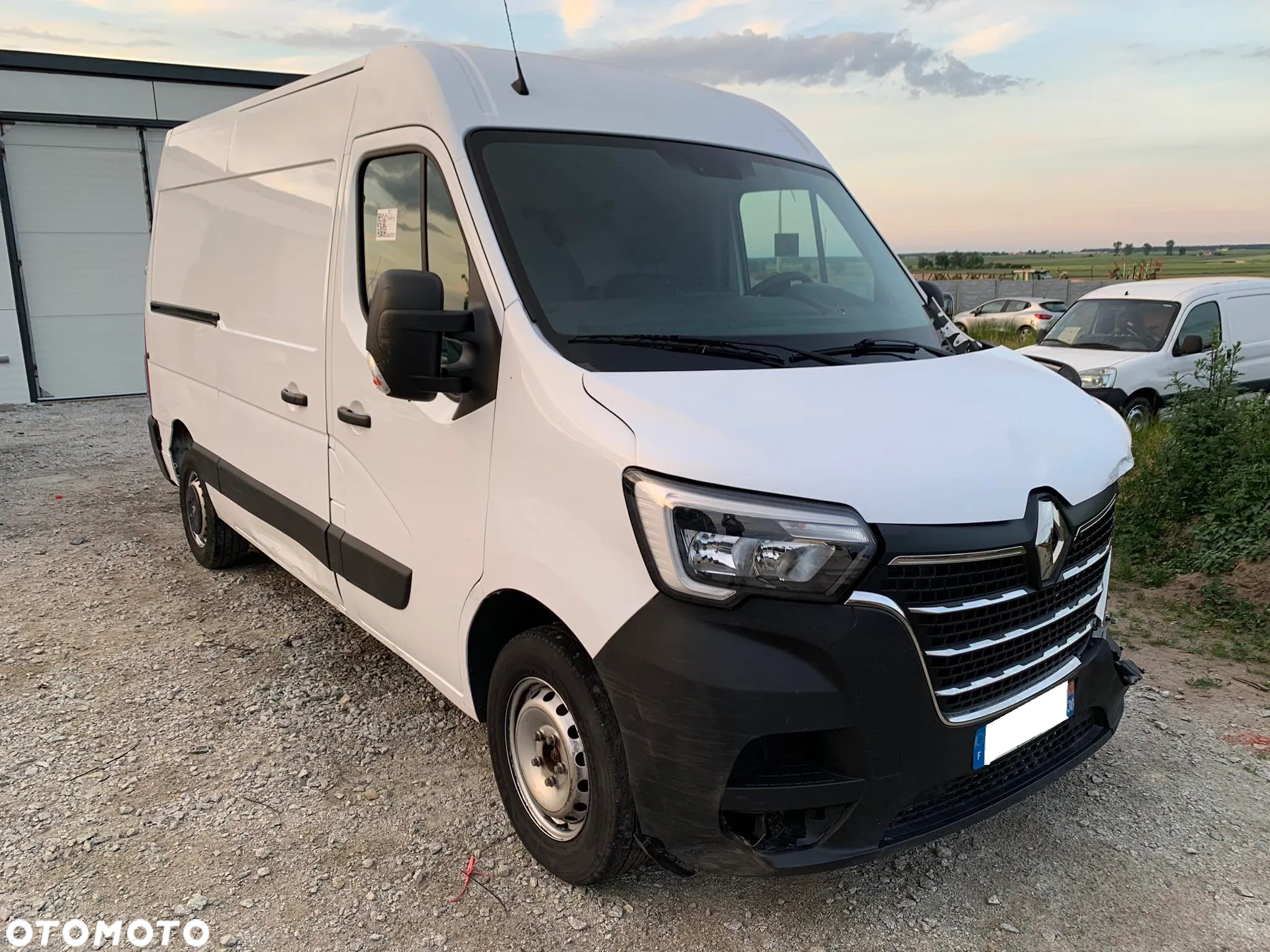 Renault Master _ L2H2 _ 2020r Nowy Model - 24