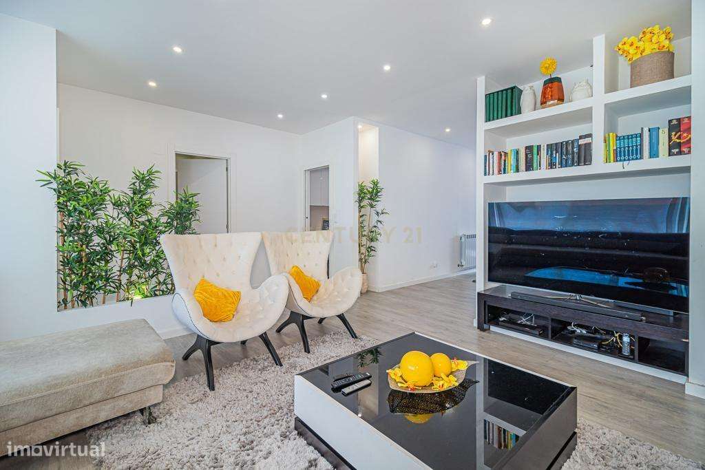 Moradia T6 com Vista para a Cidade em Loures-5