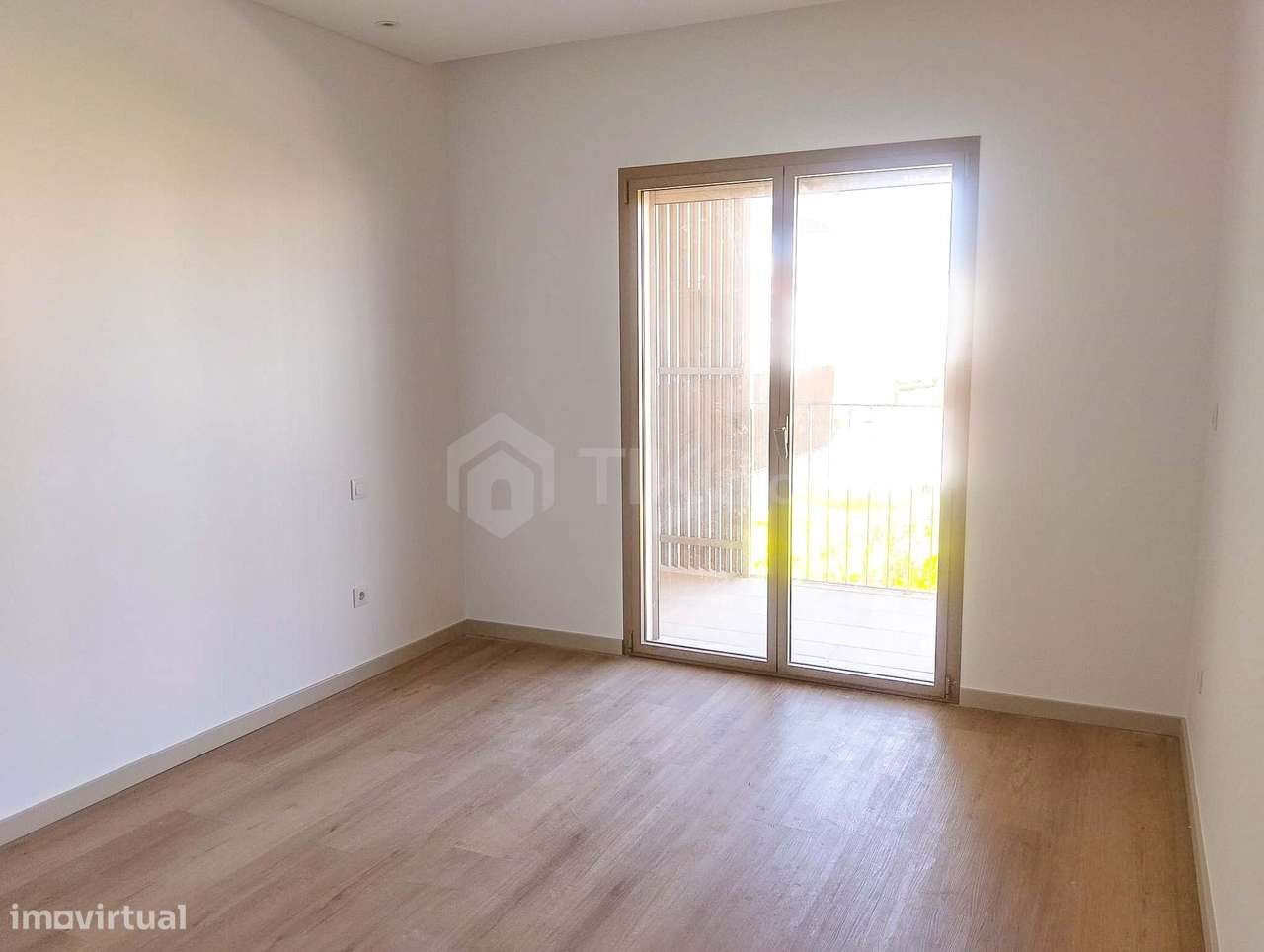 Apartamento T3 + 1 DUPLEX  com garagem/BOX  e arrumos à venda em Monti-25