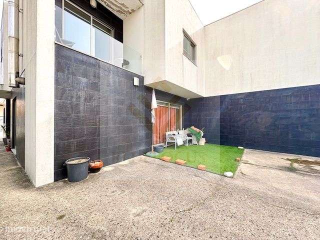 Moradia T4 com espaço exterior em Válega-34