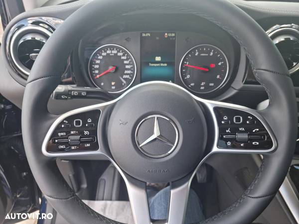 Mercedes-Benz T-Class 180d S - 17