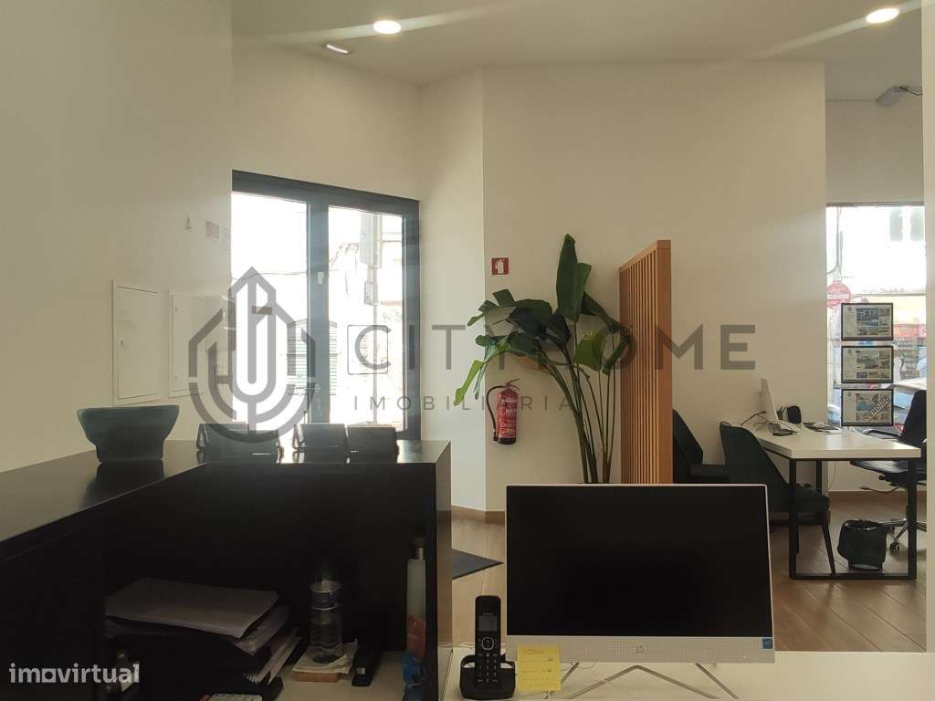 TRESPASSE DE LOJA - A 100M DA AVENIDA DA LIBERDADE - Grande imagem: 5/23