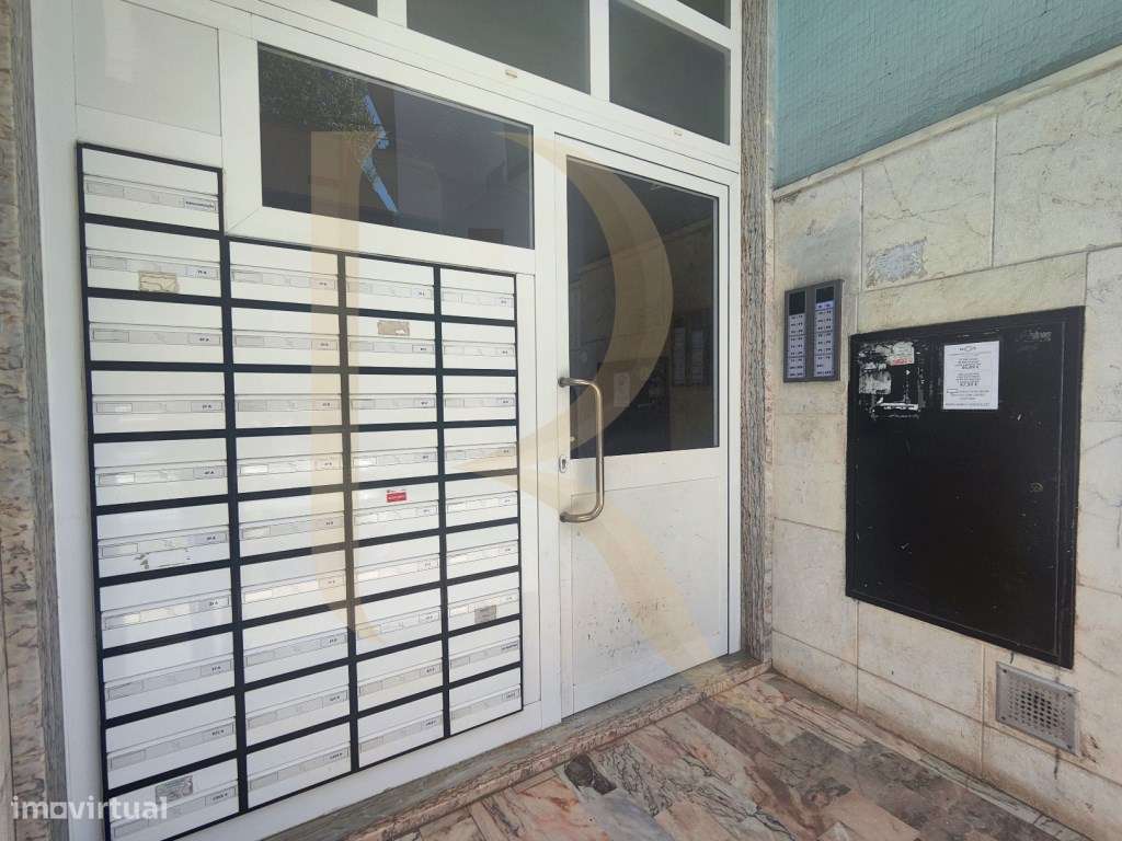 Apartamento T2 na Cruz de Pau - Amora - Seixal - Grande imagem: 4/9