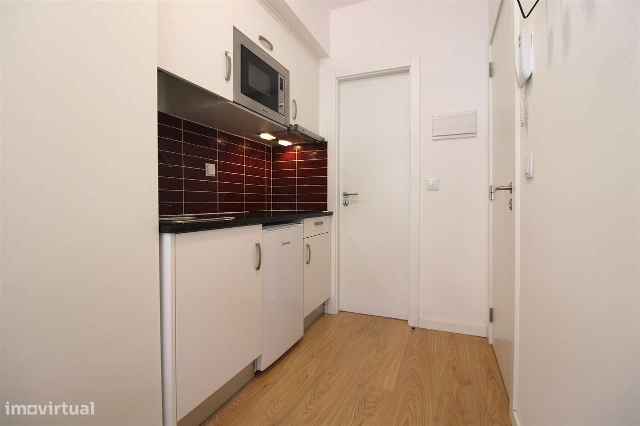 Quarto (Estúdio) Pólo I Coimbra - Grande imagem: 2/4