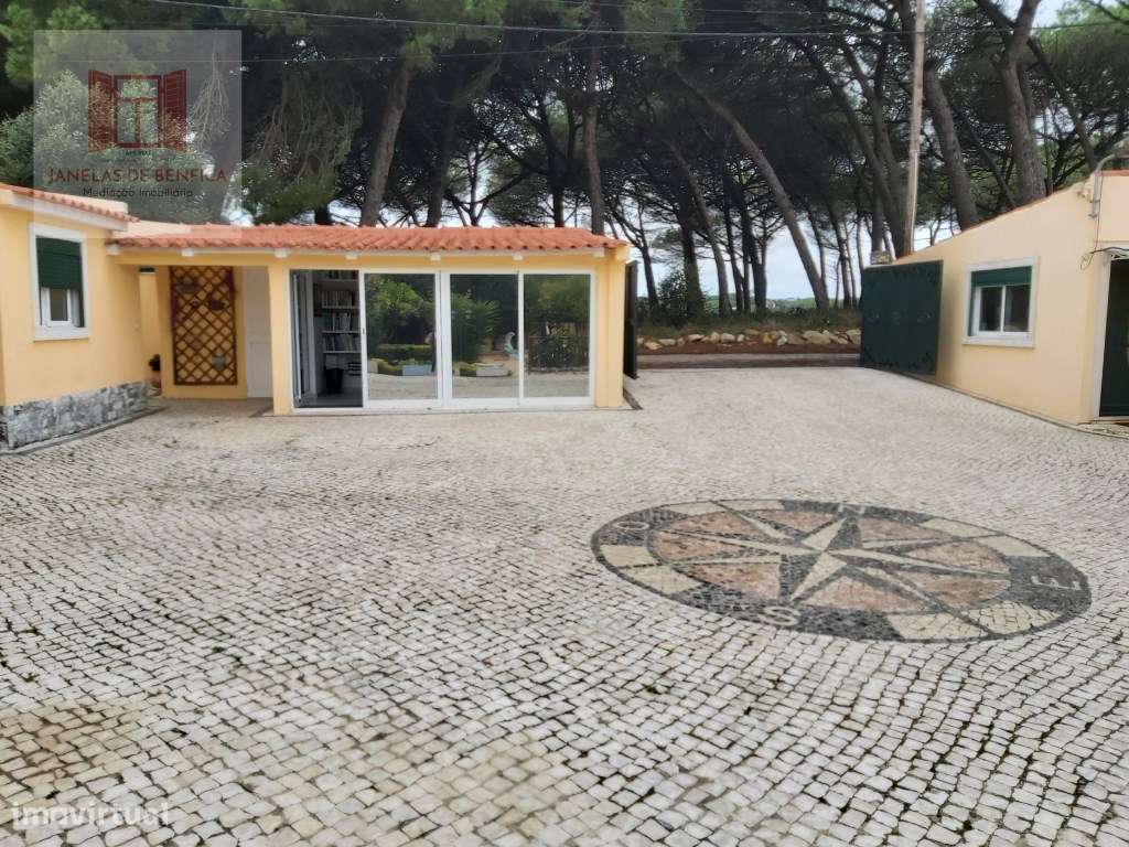 Quintinha com Moradia V3 Piscina - Sintra-8