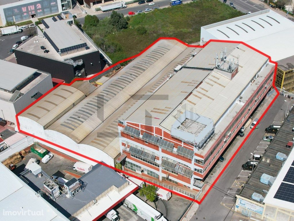 Prédio Industrial com 11.325 m2 para Arrendamento, no Pri...