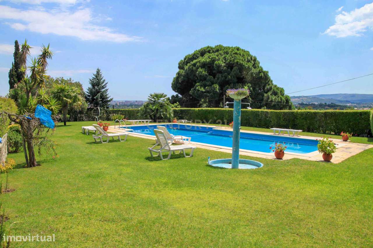 QUINTA EM PALMELA | 7 QUARTOS | 4 CASAS DE BANHO | 3 PISOS-42