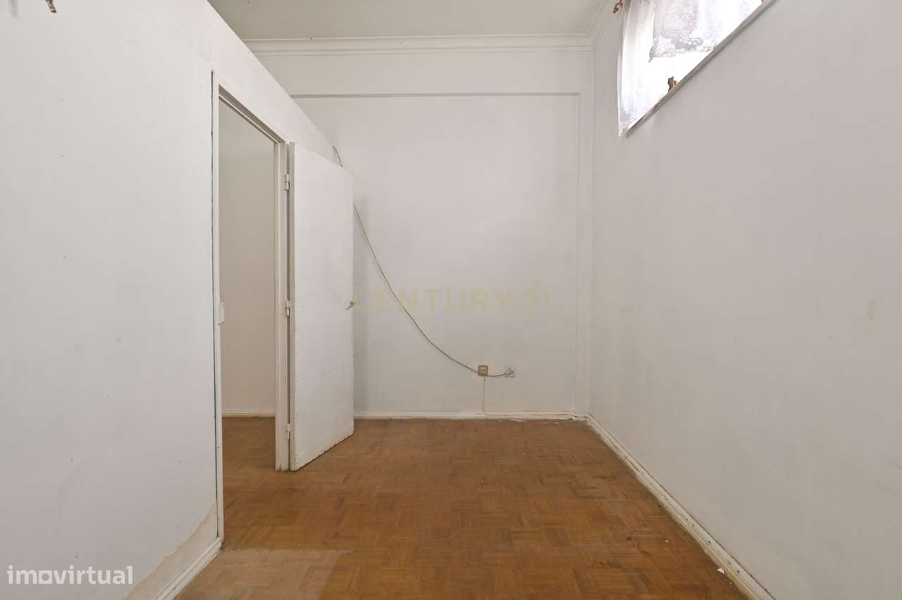 Apartamento T3 em Santa Iria de Azoia-14
