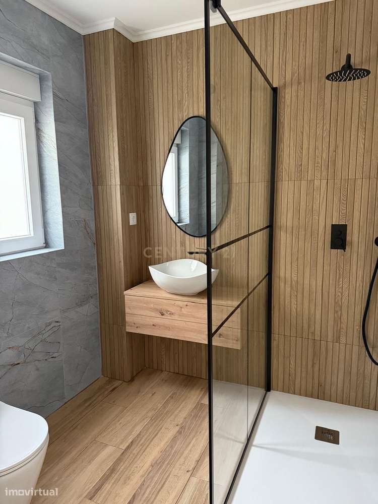 T3 requalificado no coração de Torres Vedras.-13