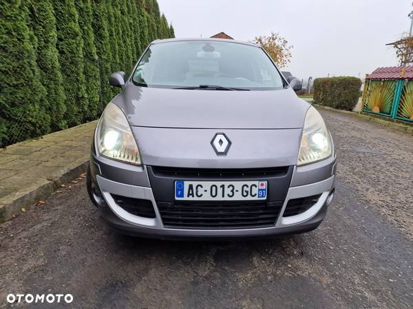 Renault Scenic dCi 150 FAP Luxe - 32