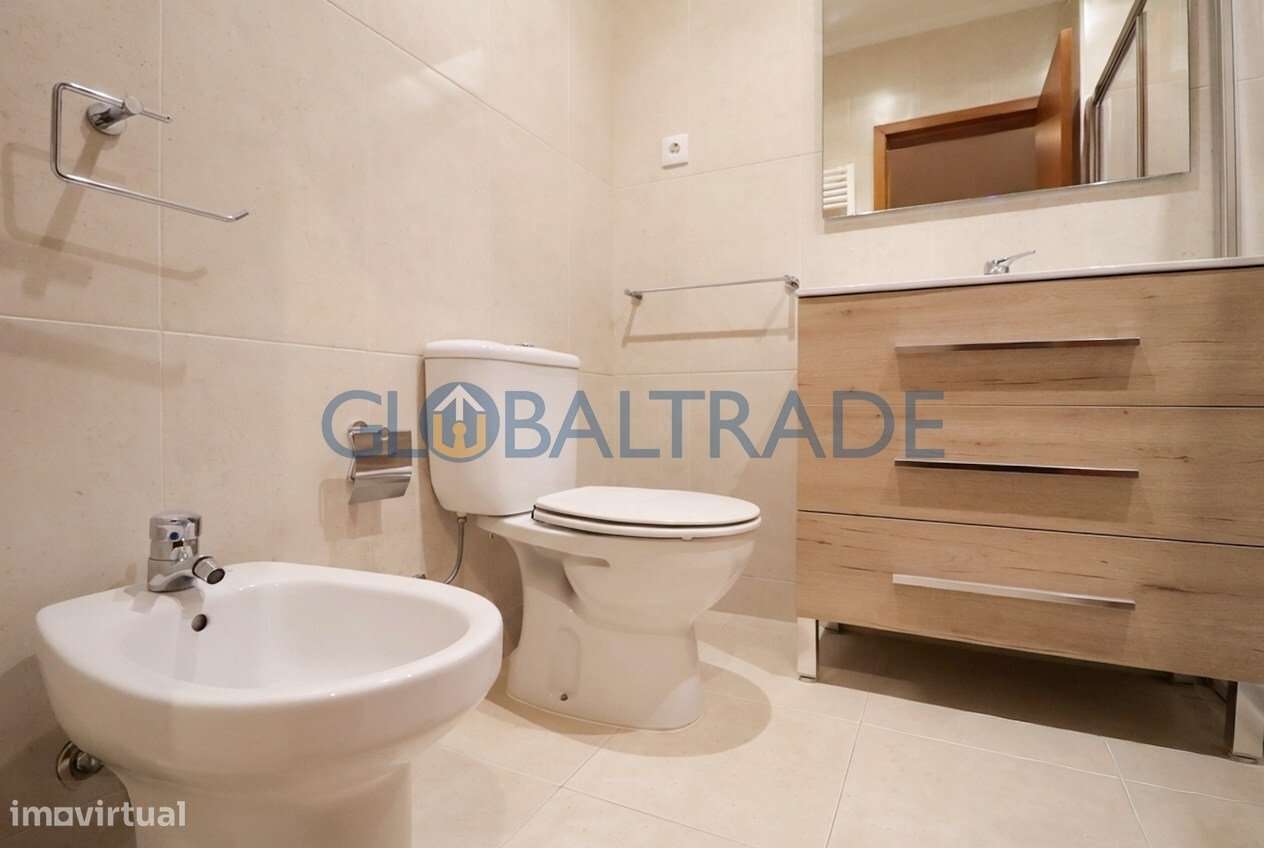 Duplex T2+1 com vista mar em Canidelo-51