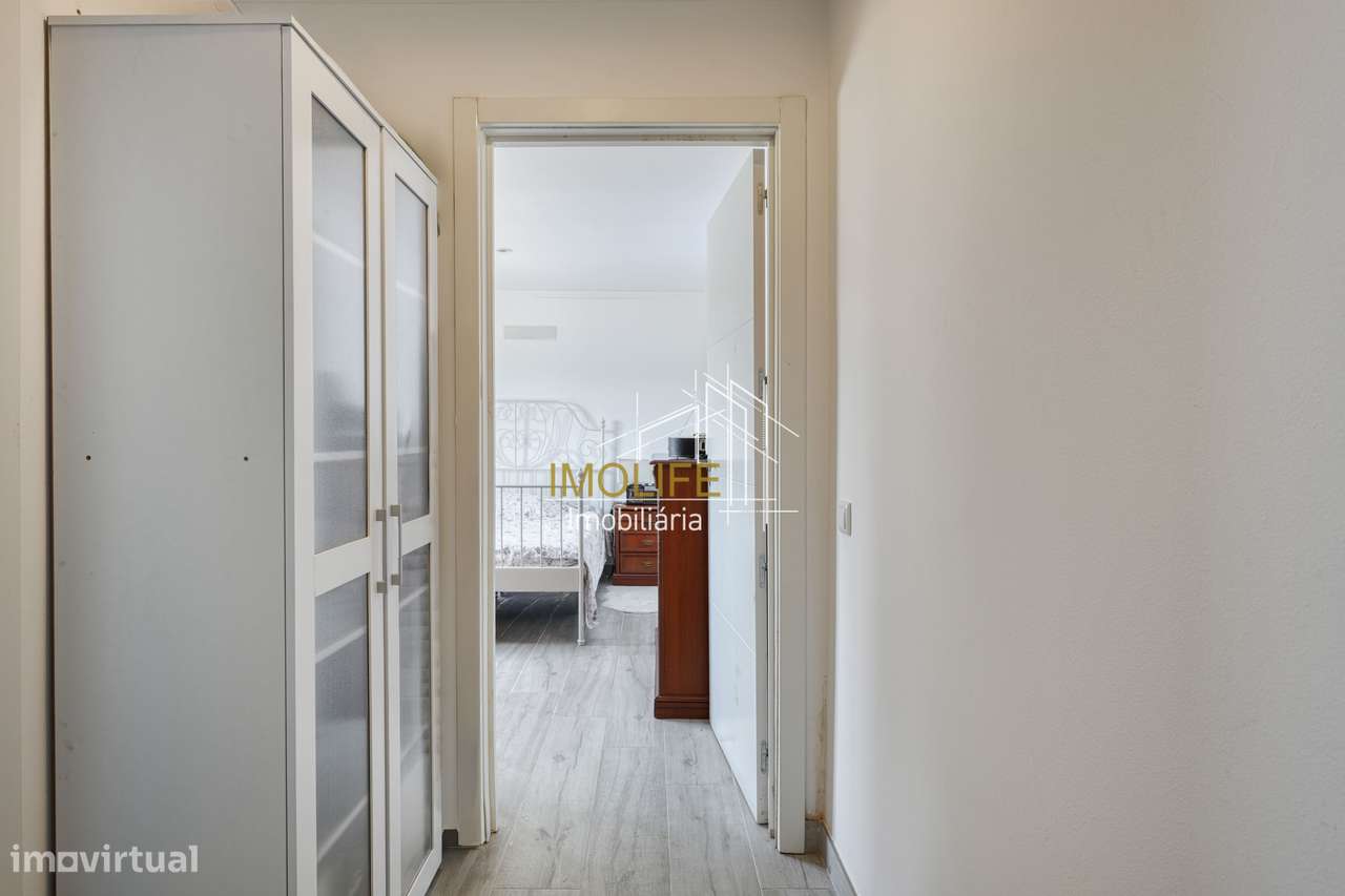 Moradia T4 com Piscina + Moradia T1 - Moita-48