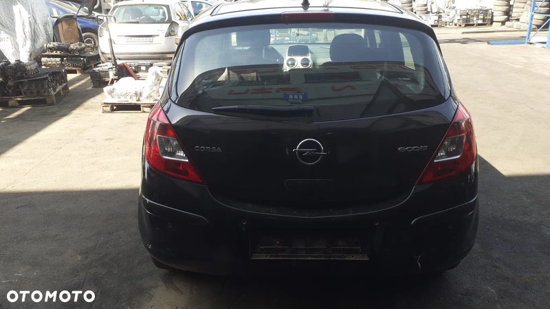 Opel Corsa D 1.2 2008 rok z przeznaczeniem na części !!! - 3