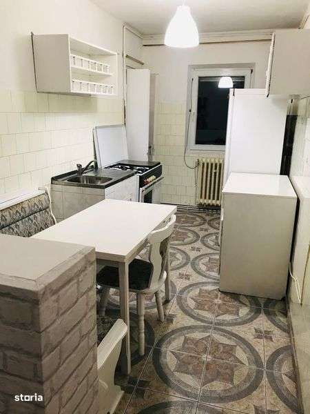 Închiriez apartament pe bulevardul Unirii - Imagine principală: 4/8