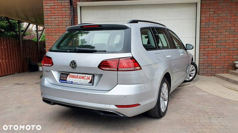 Volkswagen Golf - 11